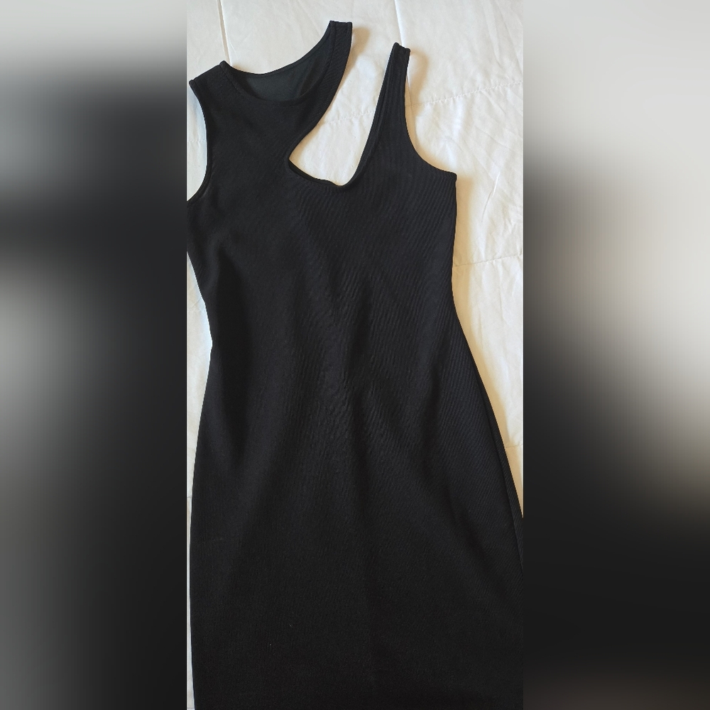 Hugo Buscati asimetric black midi dress